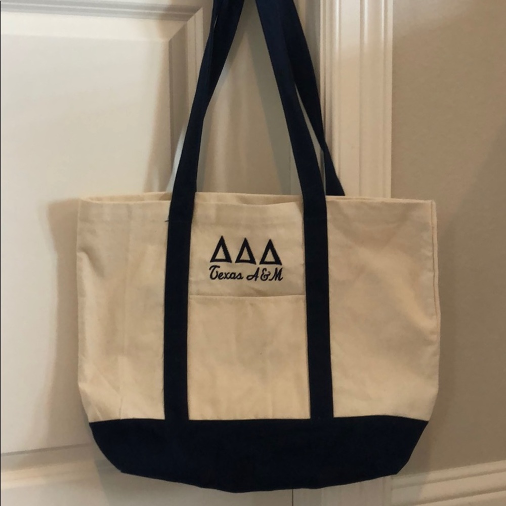 Tri Delta Tote